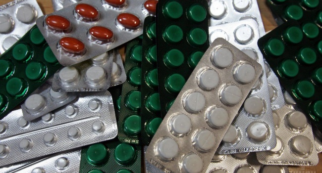 В аптеках Луганска изъяли украинские лекарства