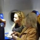 Жена депутата РФ на борту самолета вела себя как жительница российской глубинки: «я тебе глаз выколю и устрою в Ливане»