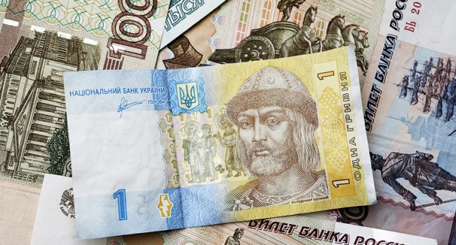 Эксперт: происходят удивительные вещи – рубль продолжает падать, а гривна при этом укрепляется