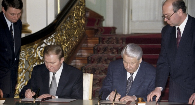 Политолог: сегодня украинцам пришло прозрение, что зря радовались в 1997-ом, подписывая с Россией договор о дружбе