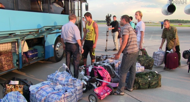 Рекомендовал бы всем украинцам, которые работают в РФ, потихоньку начинать эвакуацию, – волонтер