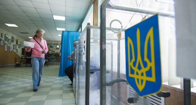 Политолог: выборы в ОТГ показали, что соцопросы далеки от реальности, Гриценко и Зеленского не знают в регионах