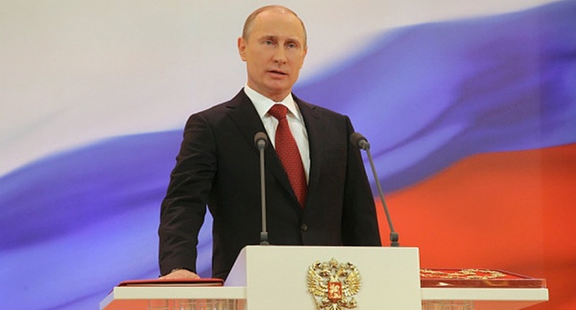 Во время присяги Путина солдаты не смогли поднять штандарт президента, - реакция коменданта Кремля