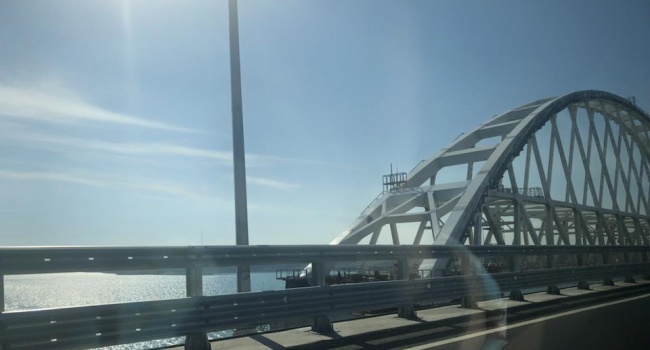 Захарова показала Крымский мост