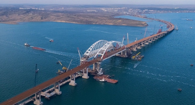 Оккупационная «власть» Крыма грубо ответила на слова Порошенко об использовании Крымского моста