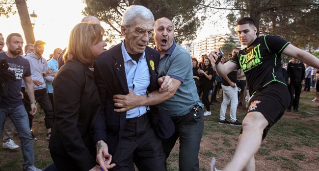 В Греции жестоко избили 75-летнего мэра крупнейшего города