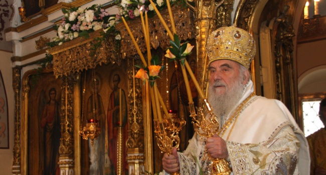 Предстоятель Сербской церкви назвал Порошенко «врагом всего православия» и получил награду в Москве