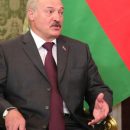 Лукашенко резко раскритиковал Путина за попытку присвоить победу во Второй мировой войне