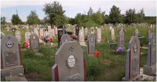 На Донбассе нашли целое кладбище боевиков «ДНР»