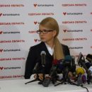 Блогер: между кандидатами в президенты начались торги за лояльность к Путину, пока в лидерах Тимошенко