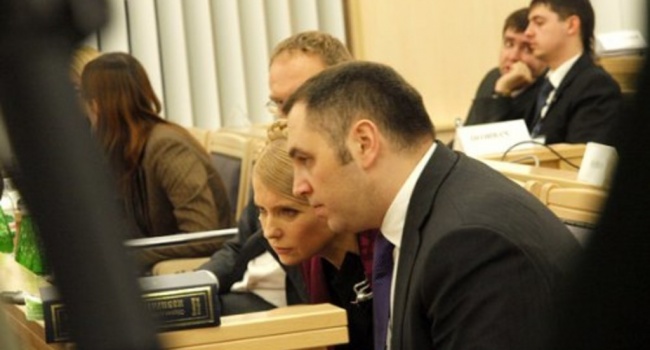 Проект Конституции, которую предлагает Тимошенко, подготовлен Портновым