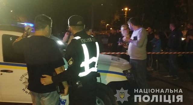 «Двадцать человек погибло…»: в Одесской области BMW на огромной скорости влетел в остановку, много жертв