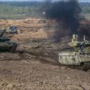 Россия устрашает масштабными военными учениями, но мы помнит, как горят в танках буряты и знаем, куда достает оружие США, – блогер