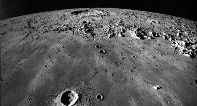 Ученые обнаружили на Луне метеоритный осколок с Земли