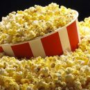 Почему есть попкорн в кинотеатре крайне полезно
