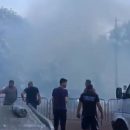 Во время выступления Порошенко в Стрыю бросили дымовые шашки