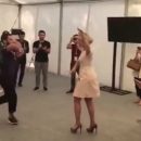 «Не Жириновским единым»: Захарова вообразила из себя «циганочку с выходом», танцуя лезгинку на публике