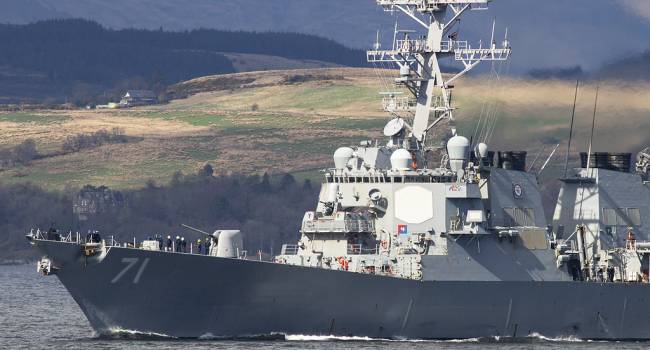 «Машина для ликвидации врага»: Ракетный эсминец США вошел в воды Черного моря