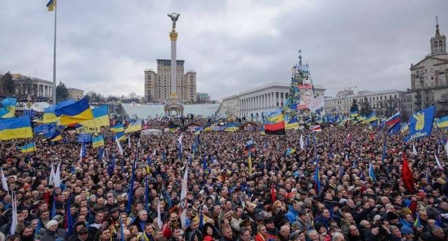 Если бы не Революция достоинства, то Украина оказалась бы в одной связке с Беларусью, которую Путин вот-вот бросит в свой имперский ларец - мнение