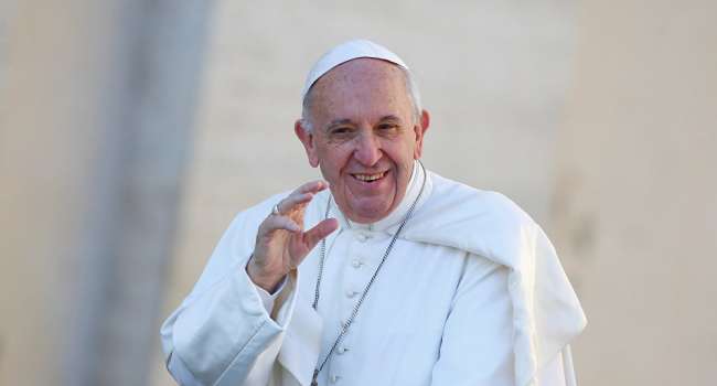 У Папы Римского выявлен коронавирус: СМИ распространяют странную информацию
