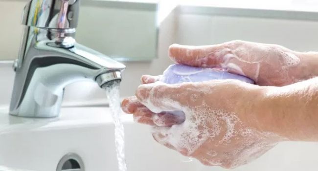 Почему вирусы так боятся мыла, как мыло убивает их на руках