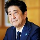 Безделье во время карантина: японцы раскритиковали отдых своего премьера