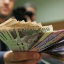 Как-то неправильно заканчивается «эпоха бедности»: Средняя зарплата в Украине снизилась на 1 тысячу гривен