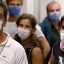 «Особенно для групп риска»: доктор объяснил, нужно ли носить маску в жаркую погоду
