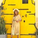 «С вашего стиля пример хочется брать»: Жанна Бадоева в ярко желтом платье и  красных босоножках, показала, как нужно одеваться летом