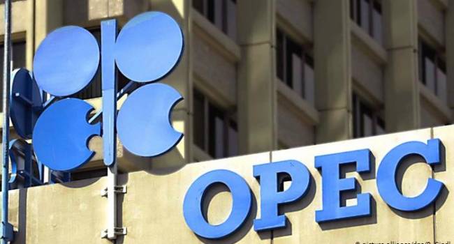 ОПЕК+ пришли к соглашению увеличить объемы добычи нефти