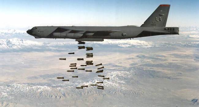 «Столкновение» с бомбардировщиками США»: Москва экстренно подняла боевую авиацию в небо над Черным морем