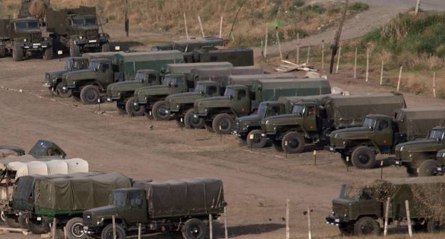 «В Карабахе будет еще горячее»: Россия направила в помощь Армении целую колонну военной техники