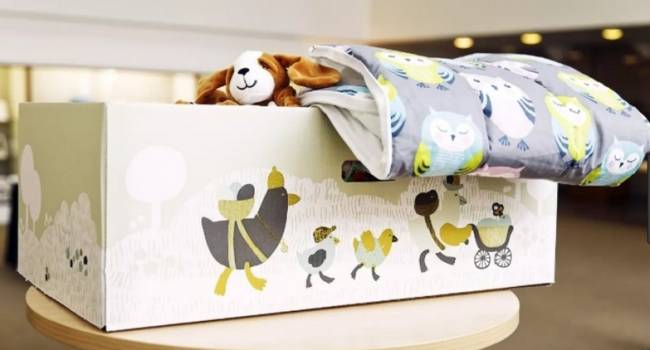«Больше никаких денег!»: Зеленский возобновил выдачу «пакета малыша»