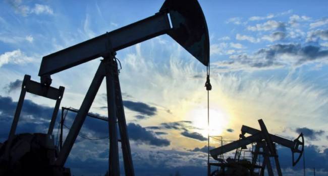 «Саудовская Аравия наносит новый удар»: Россияне потерпели очередное поражение на нефтяном рынке