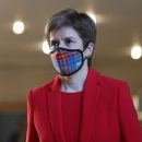 Власти Шотландии запрещают жителям выходить из дому из-за пандемии